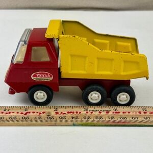 Vintage 1960s TONKA DUMP TRUCK 5" Pressed Steel Red Cab Yellow 55040 Mound, MINN